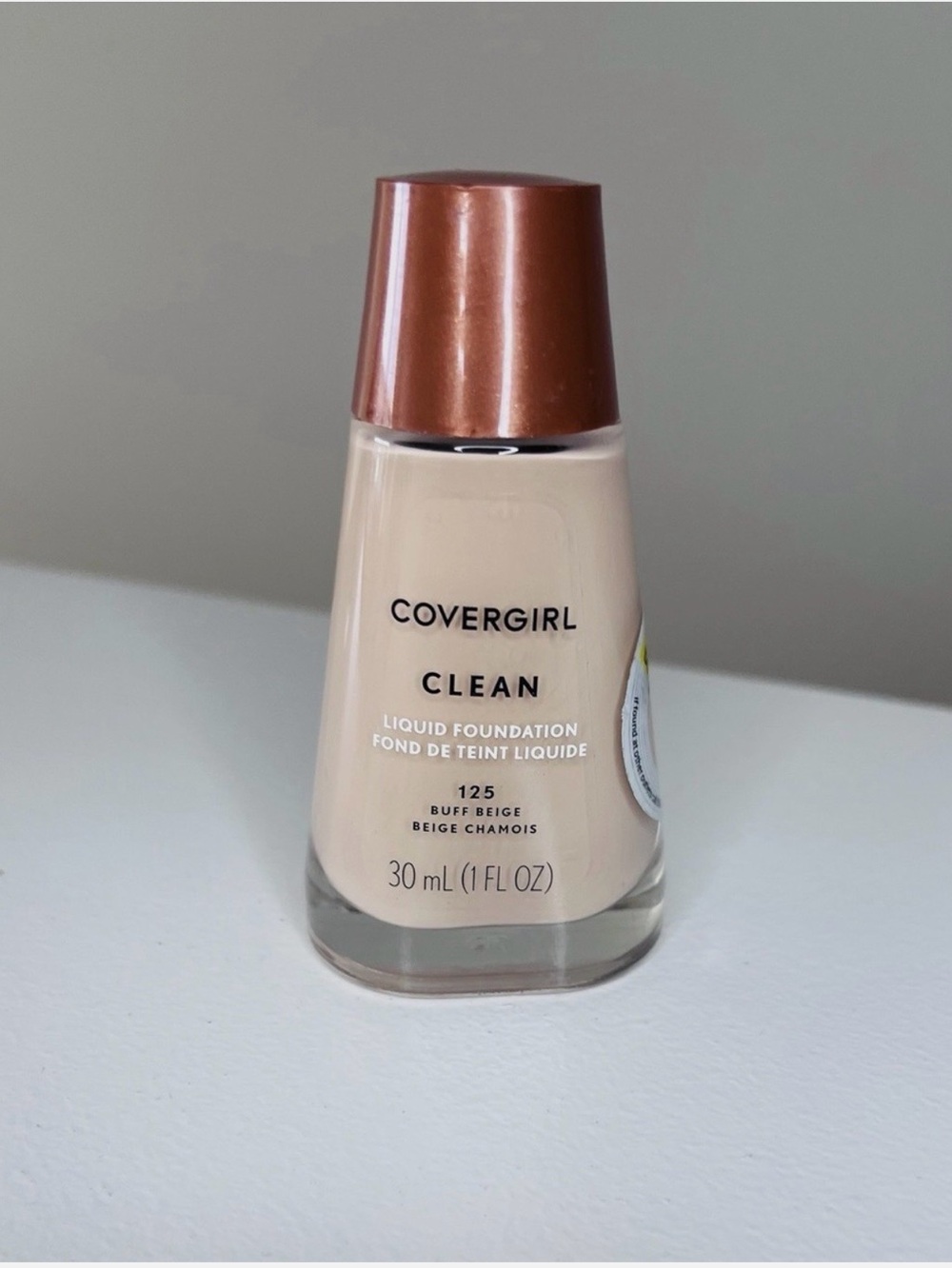 COVERGIRL Clean Liquid Foundation - Buff Beige with Rose Gold Cap